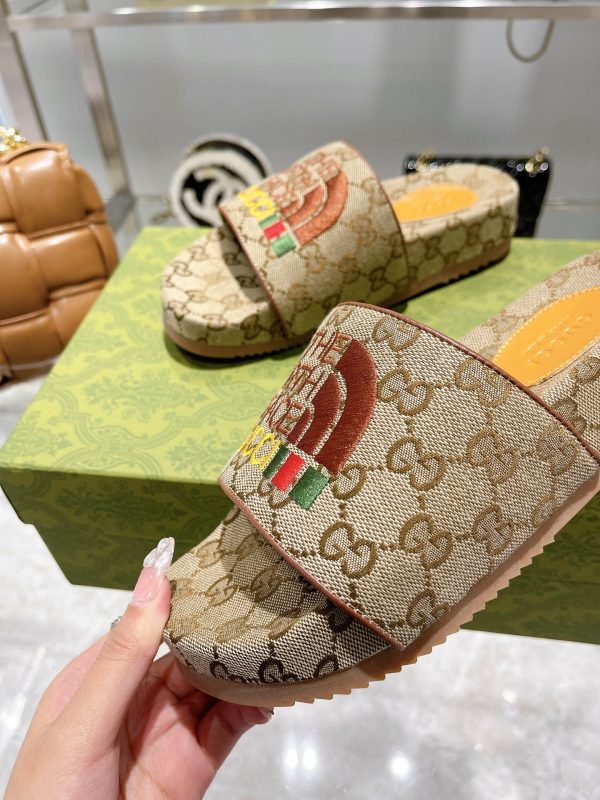 Gucci latest spring summer 2024 slippers B - Image 6