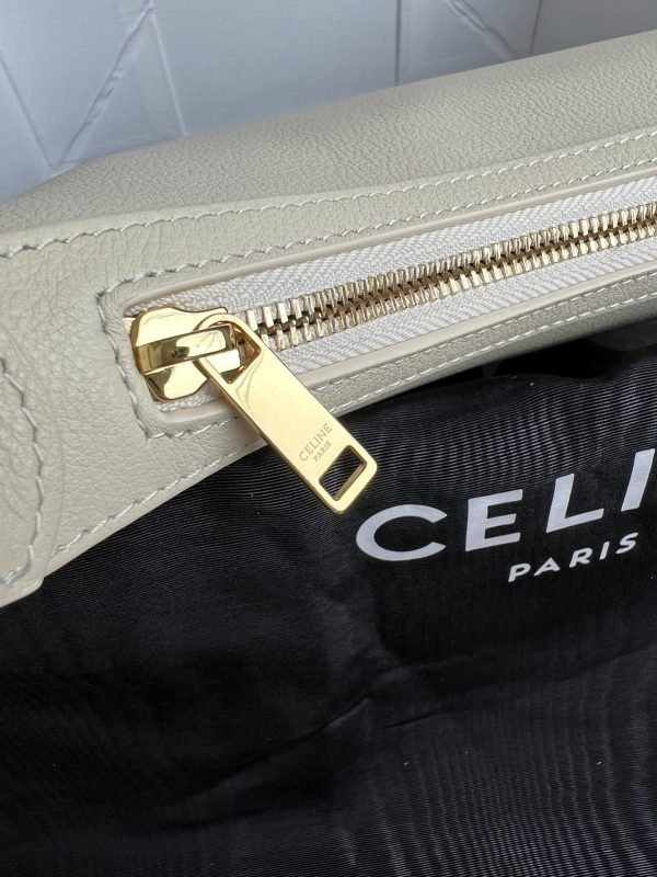 Celine New Small HELOISE HOBO Underarm white - Image 6