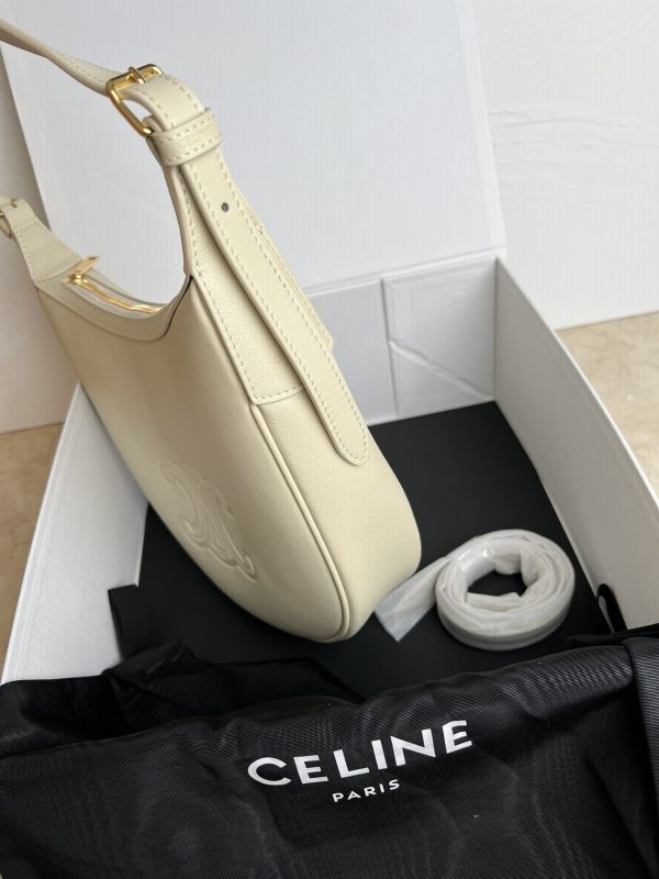 Celine New Small HELOISE HOBO Underarm white - Image 8