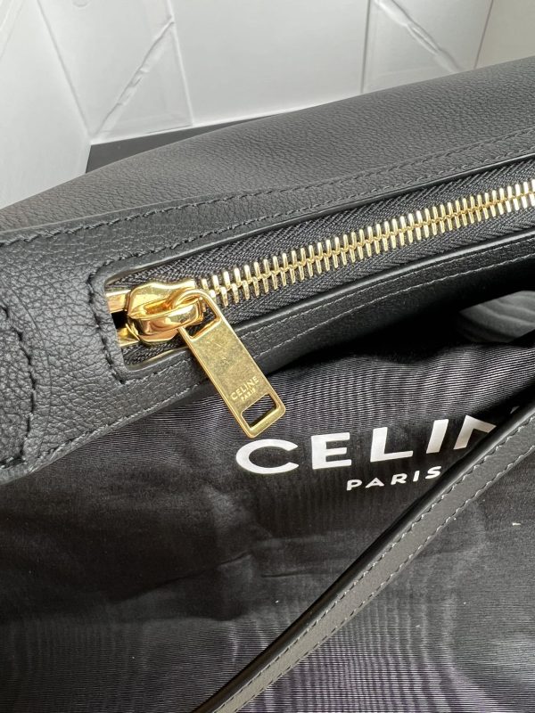 Celine New Small HELOISE HOBO Underarm black - Image 6