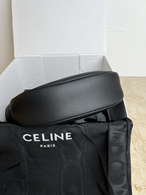 Celine New Small HELOISE HOBO Underarm black - Image 9