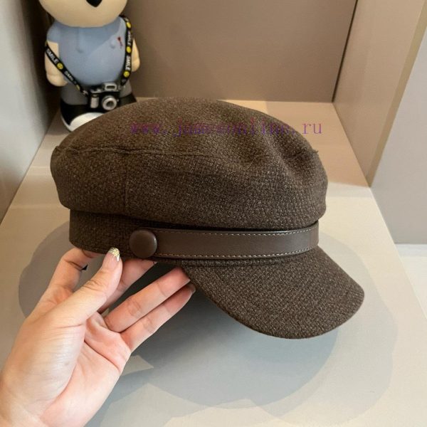 Celine's new ducktongue military cap, with a head circumference of 57cmem3xzoog