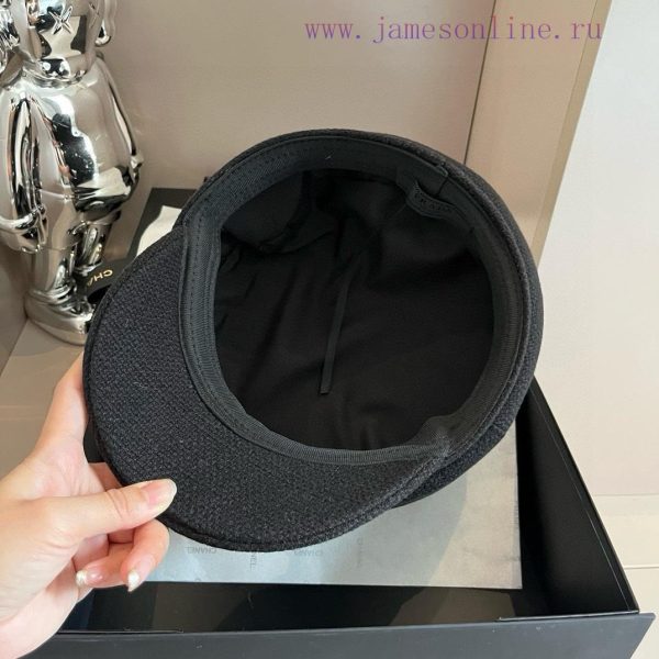 PRADA's new canvas duckbill military cap, black and white, with a head circumference of 57cmhovqvua3 - Image 8