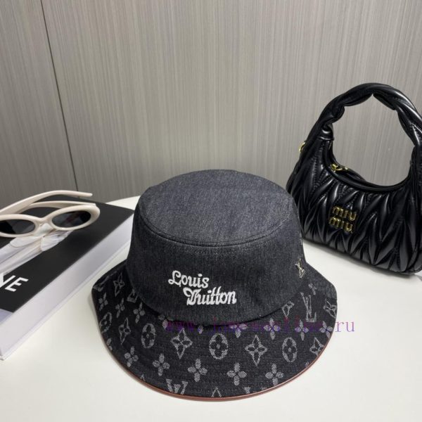 ?LV Louis Vuitton ?  Official website shipment, embroidered letter fisherman hat, very classrxpj7wqa