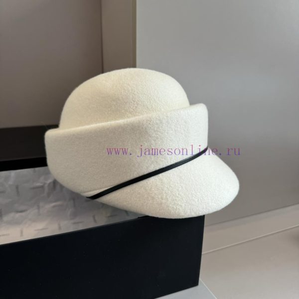 YSL Saint Laurent's new ducktongue military hat, with a 100% wool head circumference of 57cmoy3jawqo