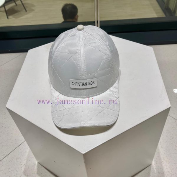 ?Dior Dior's new popular baseball cap is of high quality, with exquisite craftsmanship andpenjrpkn