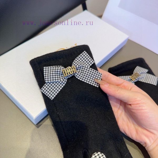 Dior women's gloves, fashionable gloves, classic and simple, super comfortable to handle, sofemkf5m2 - Image 8