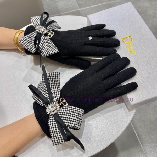 2023 Dior New Product Big Butterfly Wool Gloves ? Fashionable gloves, a must-have for keeping3v0hkk1 - Image 8