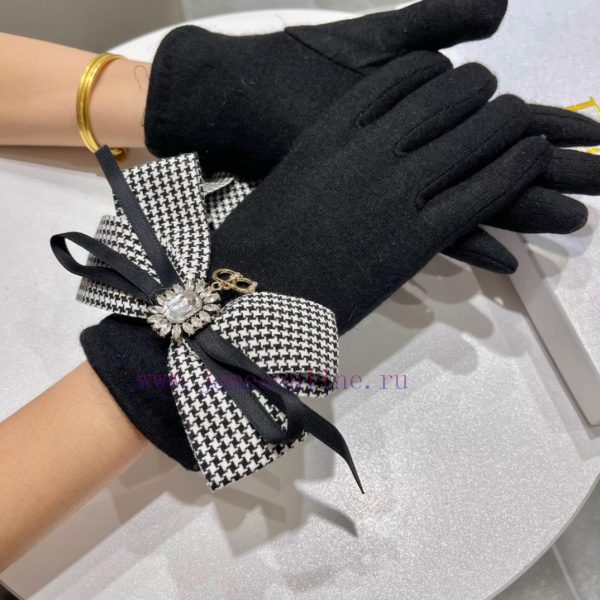 2023 Dior New Product Big Butterfly Wool Gloves ? Fashionable gloves, a must-have for keeping3v0hkk1 - Image 10