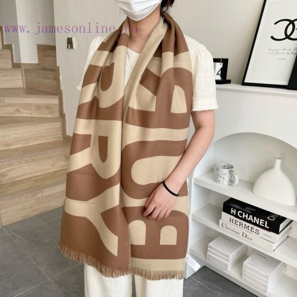 Burberry is on the rise with its top-notch double-layer color weaving technology, which is oawtuwkvs