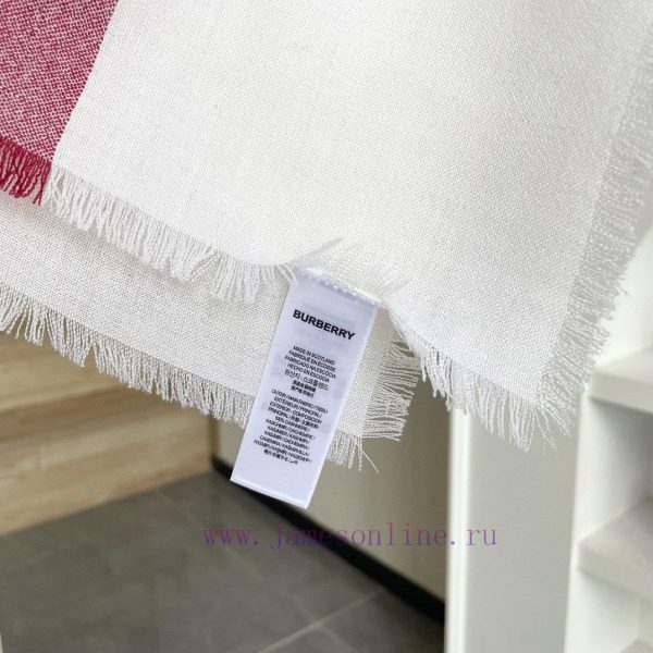 Burberry classic synchronized ultra-thin cashmere plaid square scarf in stock, essential for8cp2hn4h - Image 9