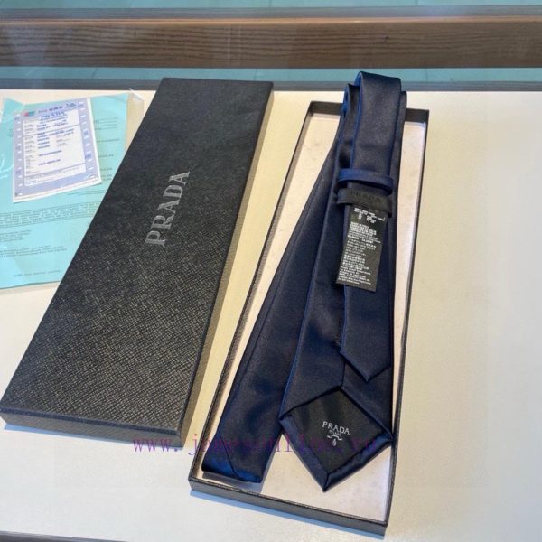 Paired with packaging, the same popular product from P Home Shu Qi, the new Prada triangle lrsi57olr - Image 5