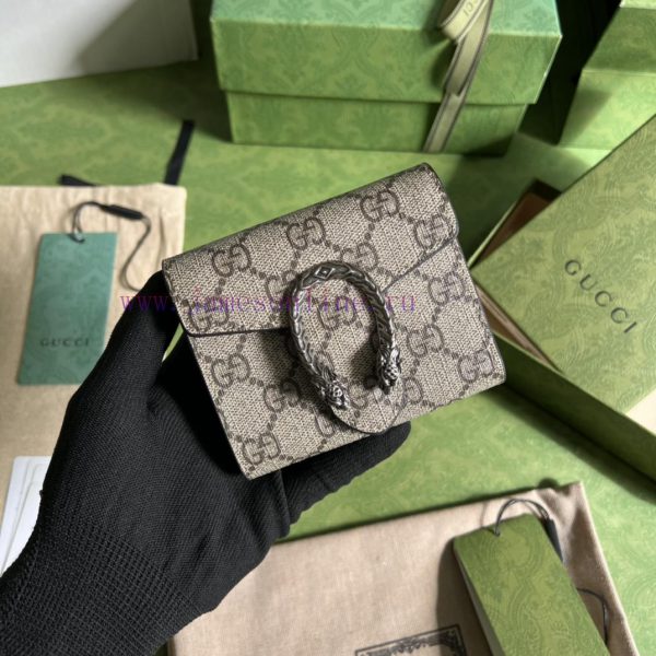 Gucci The Dionysus collection features a super double G pattern and a super mini handbag. Th bs03pge1