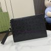 Gucci GG Printed Embossed Zipper Handbag, this leather handbag is ingeniously crafted with t avewx8it
