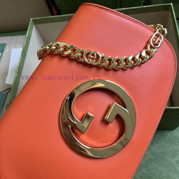 Gucci Underarm bag back detail picture (with full chain) Gucci Blondie interlocking light pi x0hx1ril - Image 6