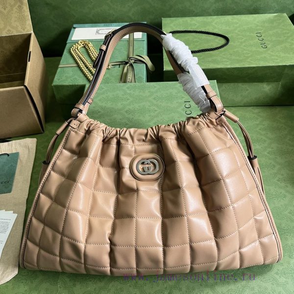 Gucci This upgraded daily tote bag in the Gucci Deco collection cleverly blends traditional gs92gskk