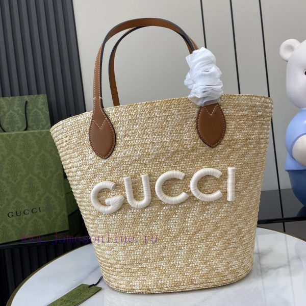 Gucci This new item is from the Gucci Lido collection, inspired by the summer style of the I 0vdq0xu0