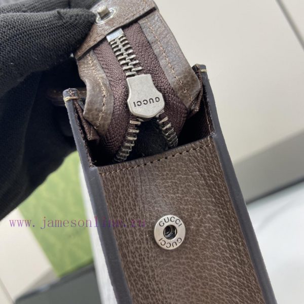 Gucci As the iconic material of the brand, GG Supreme canvas has become the main fabric in G grbnhzpy - Image 9