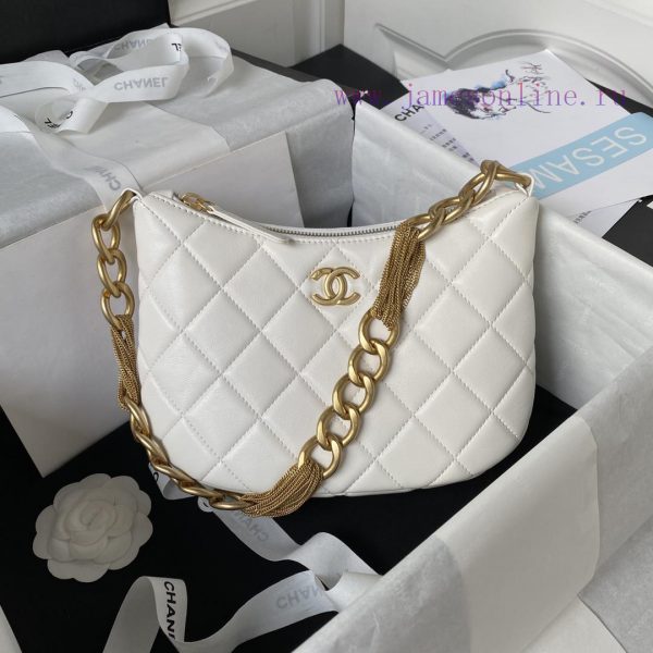 Chanel Bag This is too cute, isn't it Chanel 223A small AS4220hobo sheepskin armpit bag tas qwhulhu1