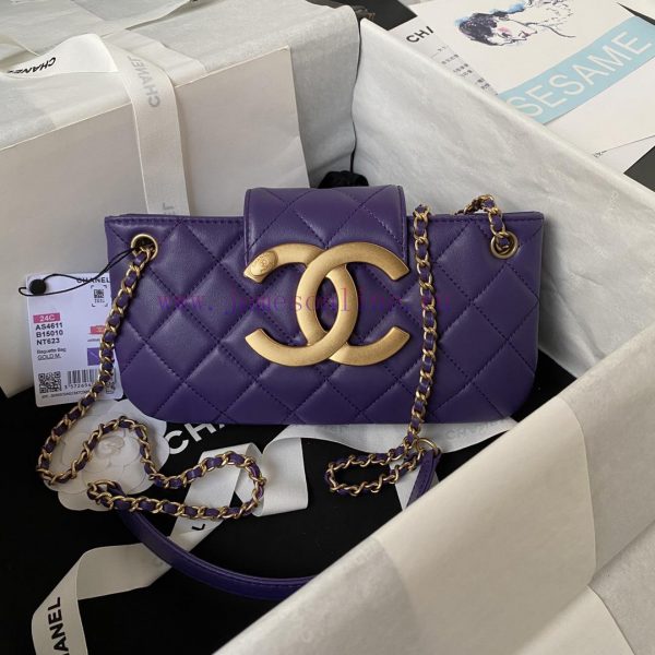 Chanel Bag Chanel 24C Early Spring Vacation Collection AS4611 Retro Metal Large Logo with a upp48kns
