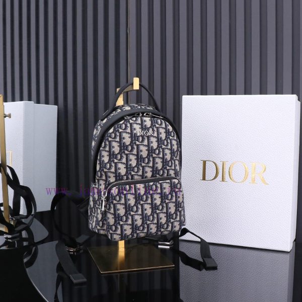 Spot original factory levelThe latest mini backpack, an irresistible parent-child style, cut a5n4v3i4