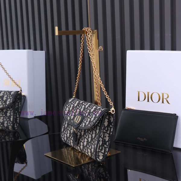 The Bobby series WoC chain bag is carefully crafted from classic blue Oblique floral fabric, s4d5e78u - Image 3