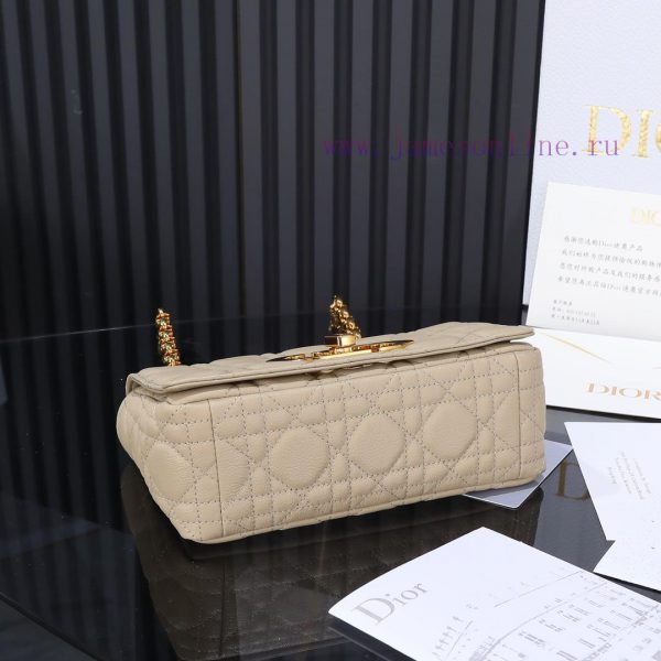 Dior Caro Original Grade Apricot Small HandbagM9241Dior's new chain bag is stunning, meticul m9z7aojh - Image 10