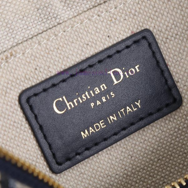 Dior LOUNGE handbag moon bag "Blan"This CD Lounge handbag is a new summer product of 2023, s anp134md - Image 6