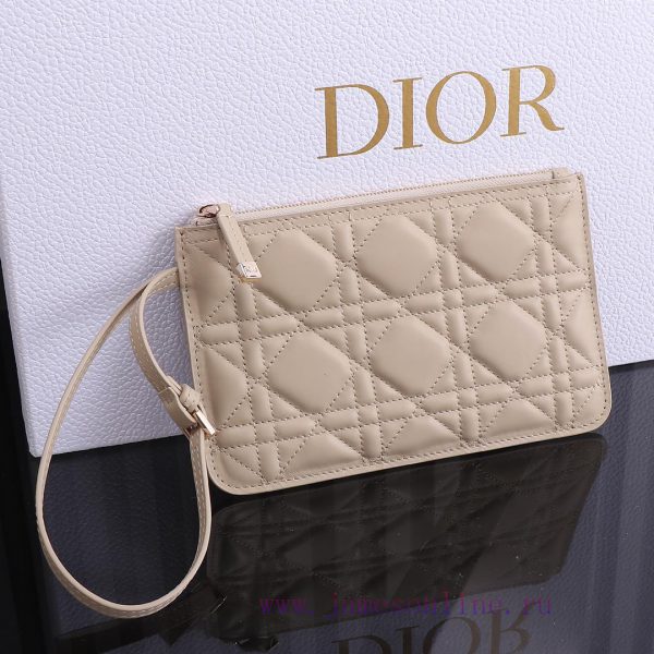 The cream apricot colored new Toujours handbag, a Dior Toujours handbag, made a wonderful de dgosttek - Image 8