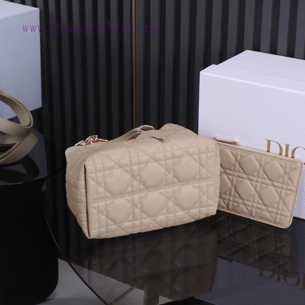 The cream apricot colored new Toujours handbag, a Dior Toujours handbag, made a wonderful de dgosttek - Image 10