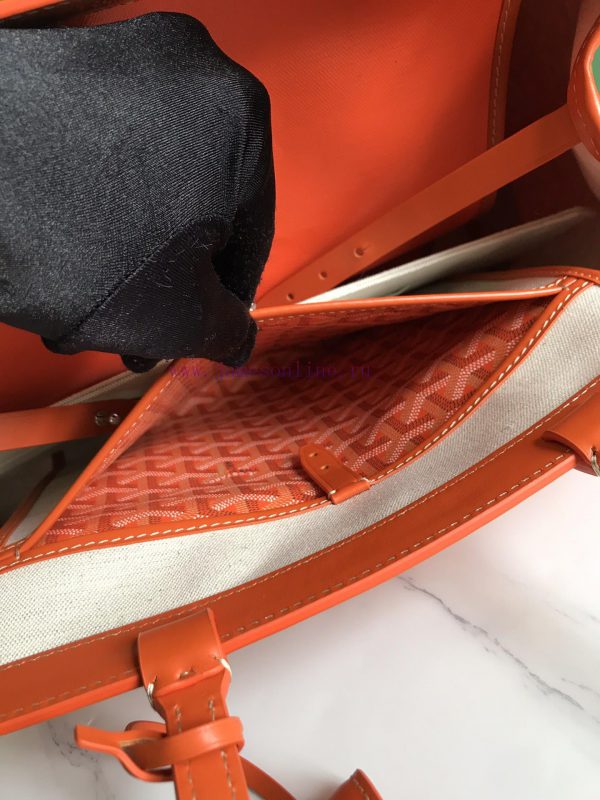 Goyard tote Commuter SeriesThe Bellechasse Biaude convertible bag has a spacious interior th 6xhk8coh - Image 9