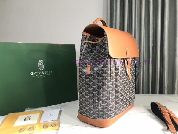 Goyard&ALoro PianainIn French, it means "mountaineer" and is an urban adventurerALoro Piana n3z2cmfv - Image 3
