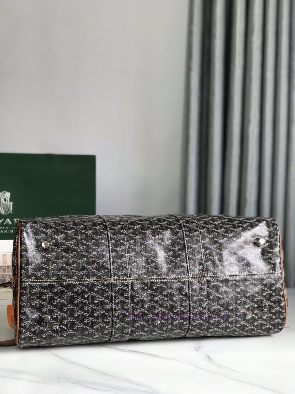? The Boston45 travel bag is made of Goyardine cotton linen canvas and Servon calf leather, mpf1p3jt - Image 4