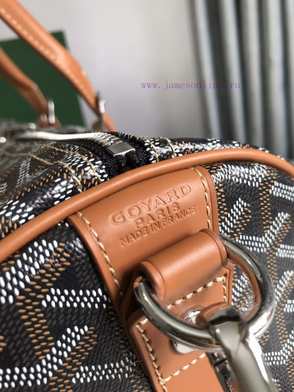 ? The Boston45 travel bag is made of Goyardine cotton linen canvas and Servon calf leather, mpf1p3jt - Image 6
