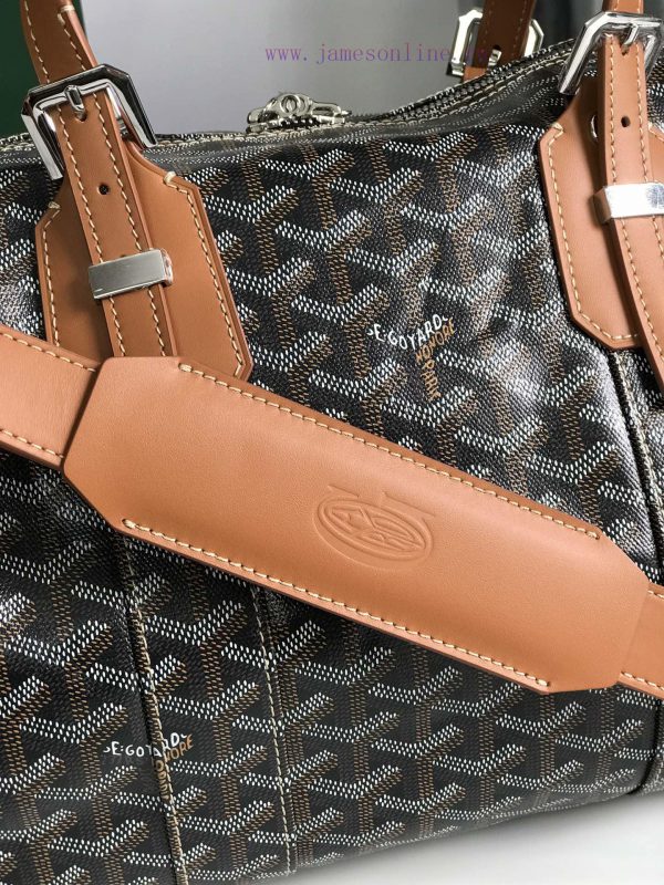 ? The Boston45 travel bag is made of Goyardine cotton linen canvas and Servon calf leather, mpf1p3jt - Image 8