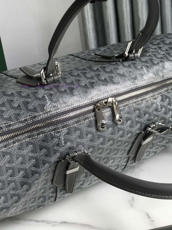 ? The Boston45 travel bag is made of Goyardine cotton linen canvas and Servon calf leather, ydpk06wj - Image 8