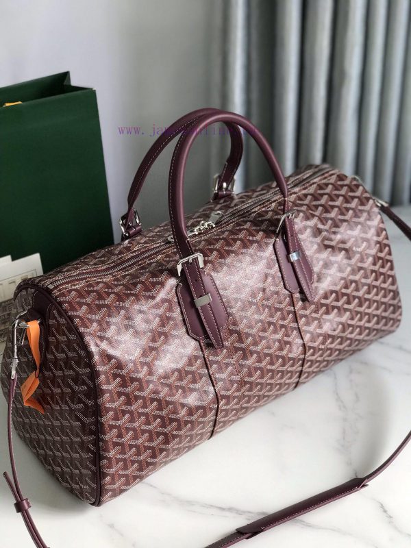 ? The Boston45 travel bag is made of Goyardine cotton linen canvas and Servon calf leather, q84mxi8x - Image 10