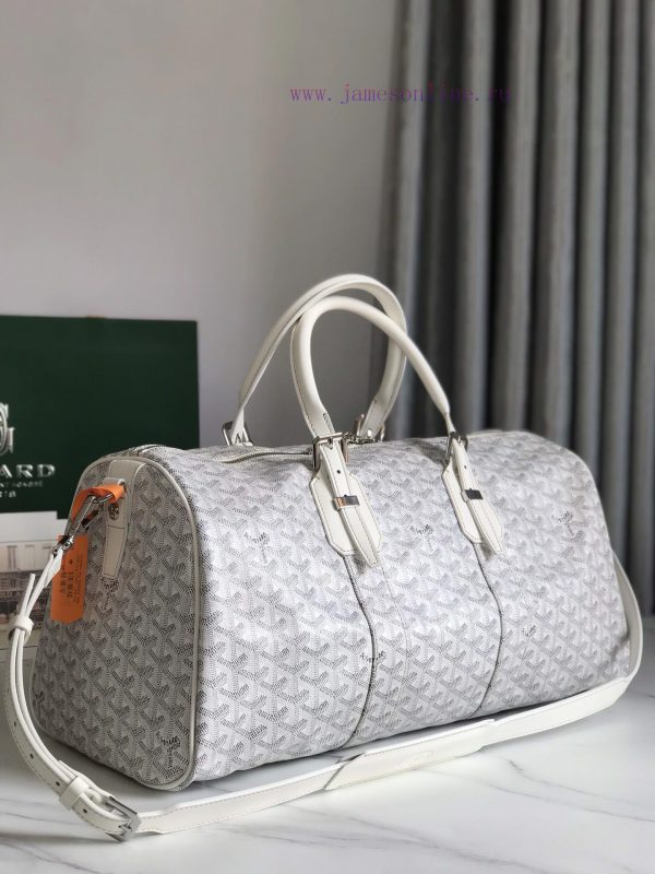 ? The Boston45 travel bag is made of Goyardine cotton linen canvas and Servon calf leather, x4uht78u - Image 3