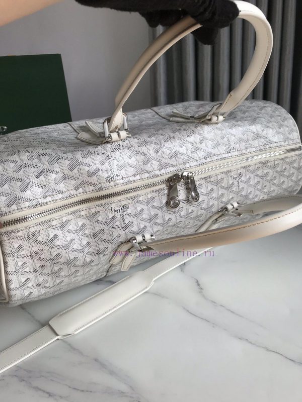 ? The Boston45 travel bag is made of Goyardine cotton linen canvas and Servon calf leather, x4uht78u - Image 8