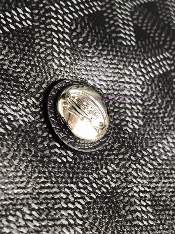 Goyard's new Citadin mailman bag in dark blackThe CAPETIEN mailman bag can accommodate A4 si fsgioqc0 - Image 9