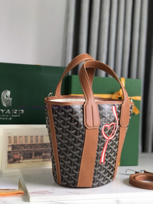 BELHARRA small bag is the perfect companion for vacationing under the sun. Its iconic bucket s6n5uckt - Image 3