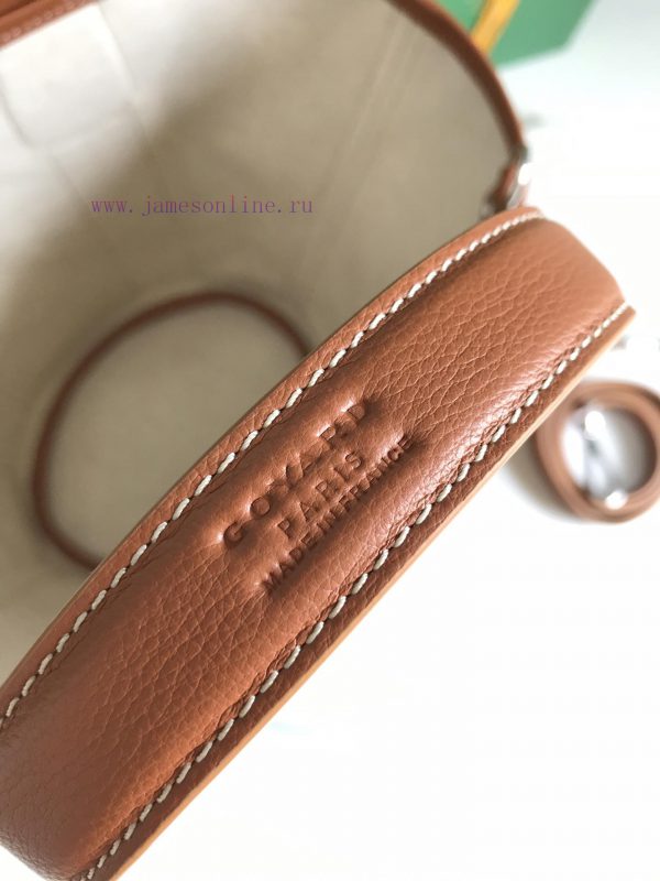 BELHARRA small bag is the perfect companion for vacationing under the sun. Its iconic bucket vd6y94ic - Image 6