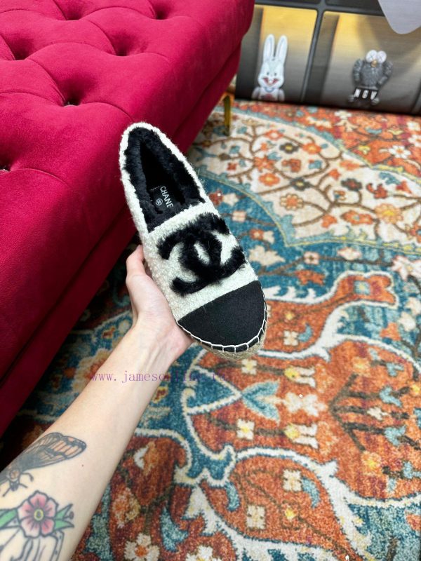 ️  CHANEL 2023 Autumn/Winter New Fisherman's Shoes Top End Inner Footrests Made of Original sijrovtg - Image 3