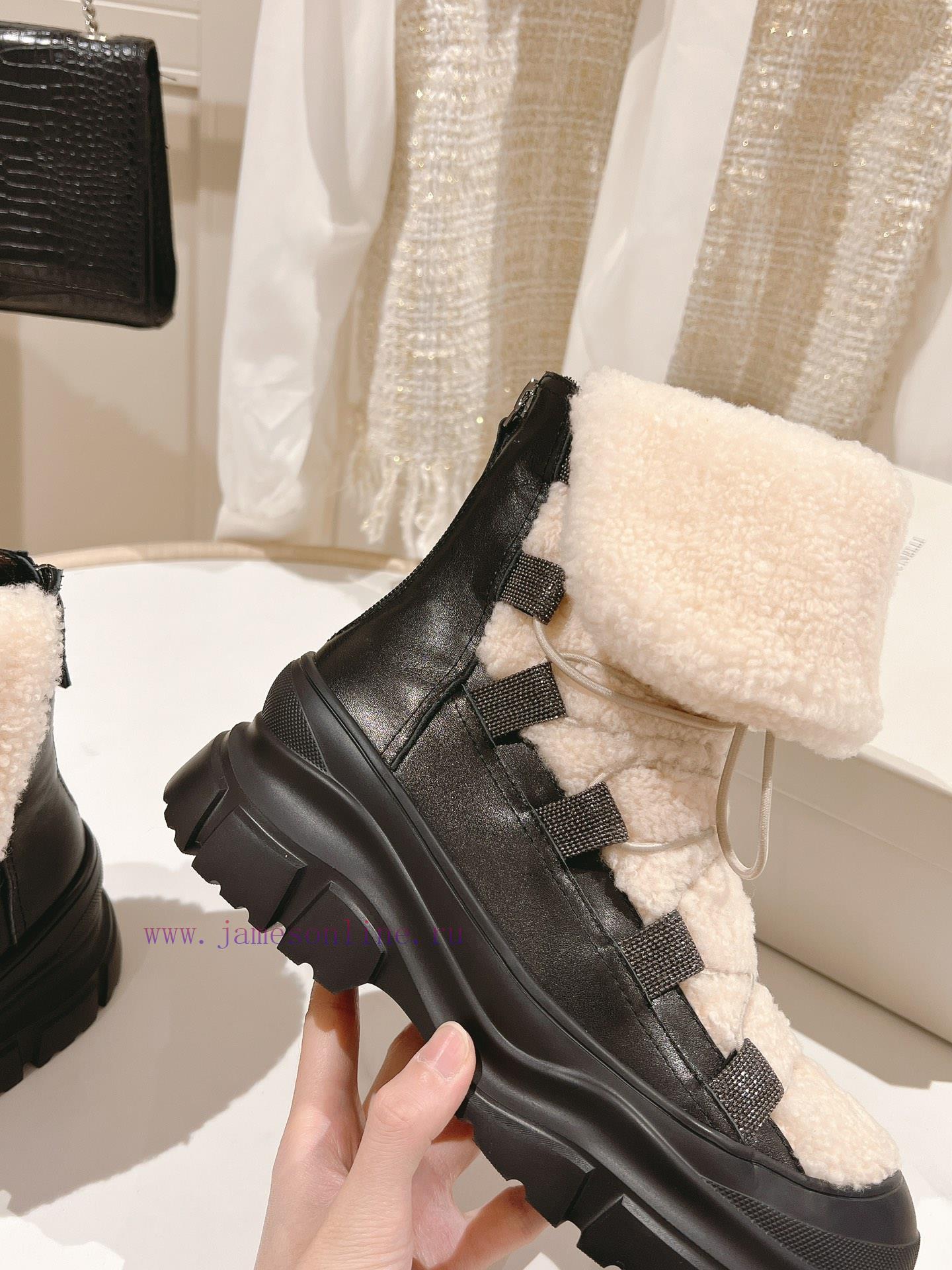 The 2023 Brunello Cucinelli wool short boots from "The Highest Quality in the Market" are in1sg5ftyn - Image 9