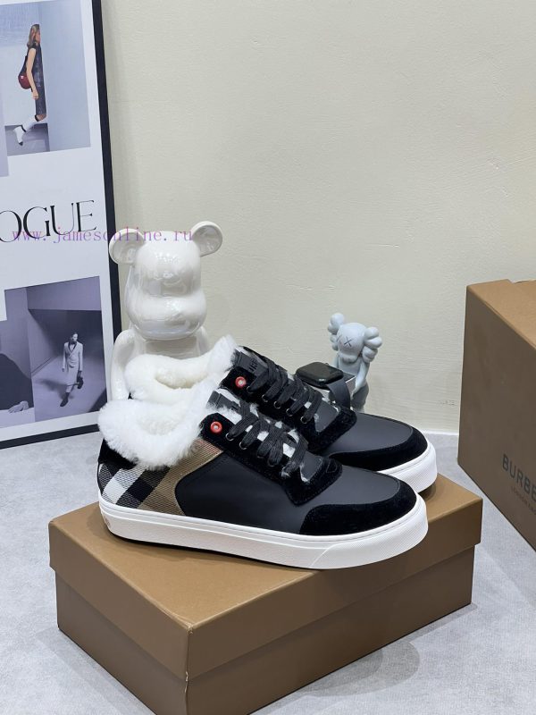 2024 SS Burberry Autumn/Winter Best Couple H New Italian Leather Sneakers Crafted from Engli0ql49vam - Image 3