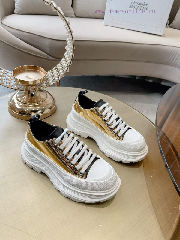 Metal surfaceTop quality, inspection free products withAlexander McQueen's new canvas series6t3vnjgi