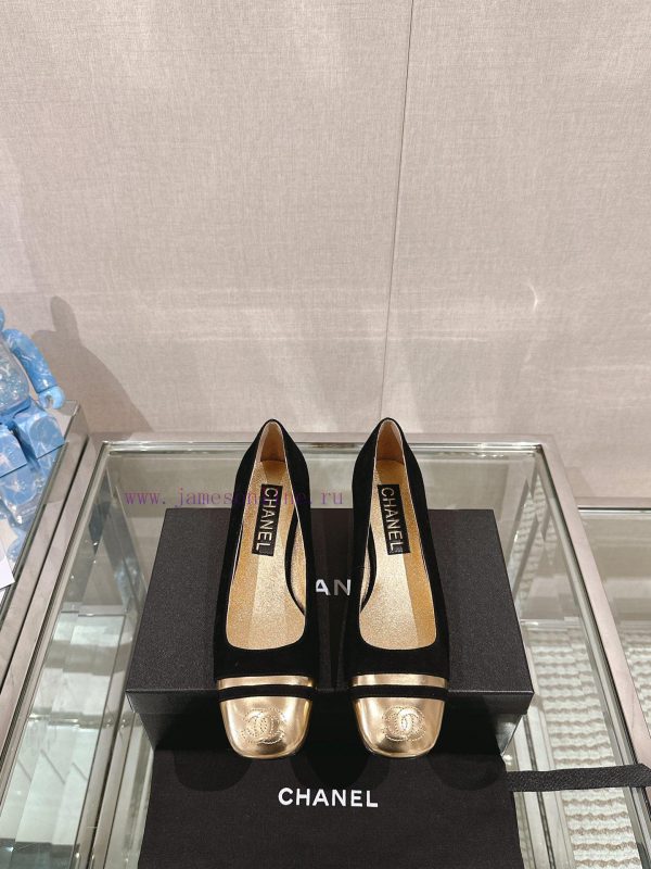 -24Ss early spring new Chanel color blocked square toe coarse matching shoesI really don't hazdn8evb