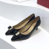 Top tierSF salvatore Ferraga * o Ferrera * Mubu buckle pointed shallow mouth patent leather kispbaip