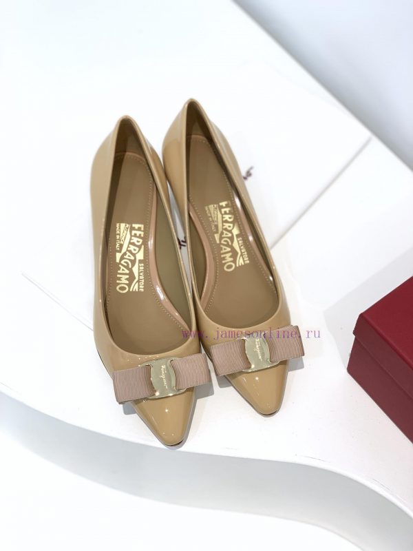 Top tierSF salvatore Ferraga * o Fei * Mubu buckle pointed shallow mouth patent leather singi89ks3jk - Image 9