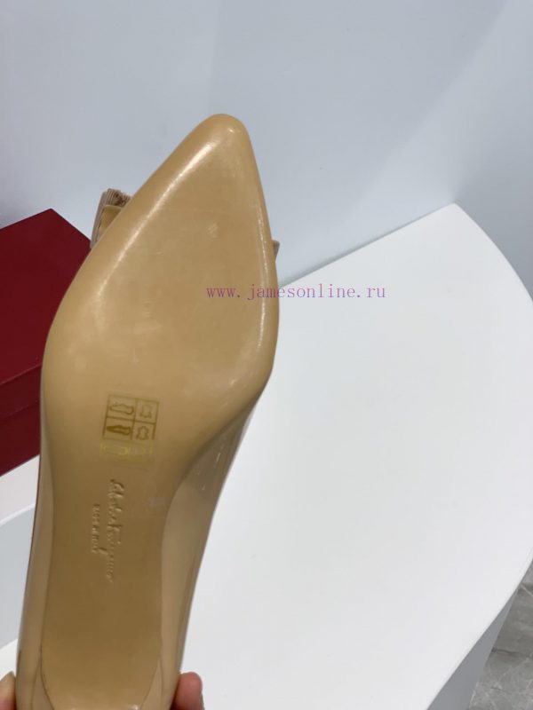 Top tierSF salvatore Ferraga * o Fei * Mubu buckle pointed shallow mouth patent leather singi89ks3jk - Image 10